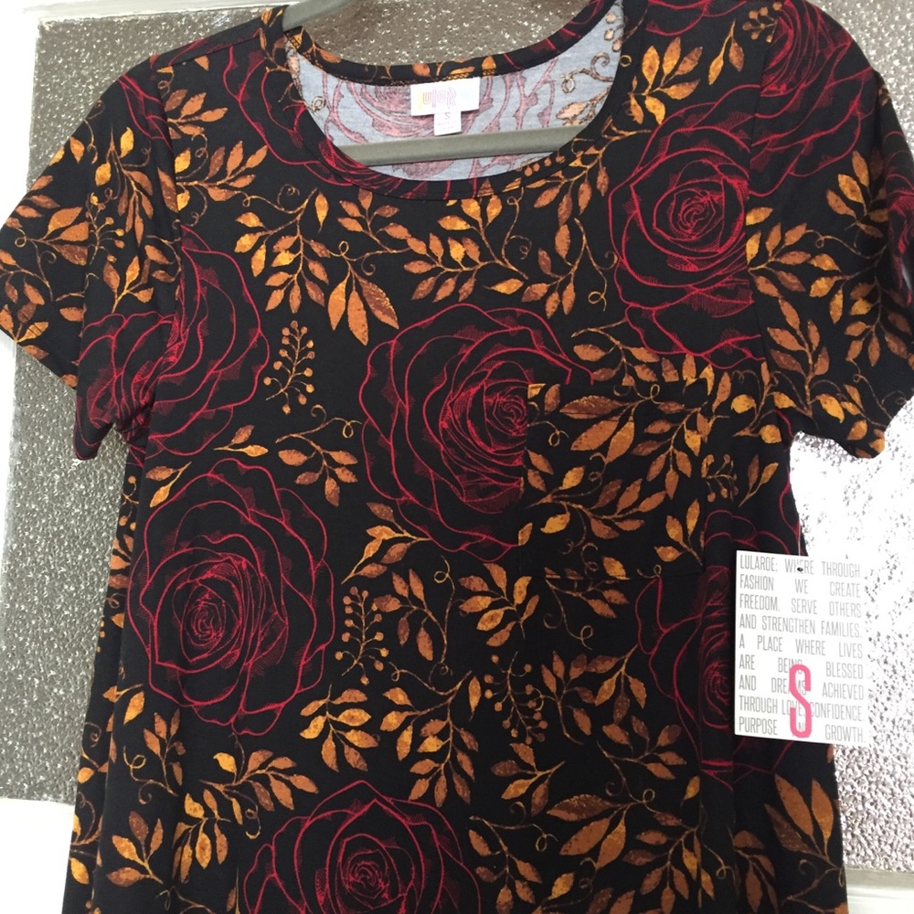 LuLaRoe S Carly BNWT 🦄🔥major unicorn